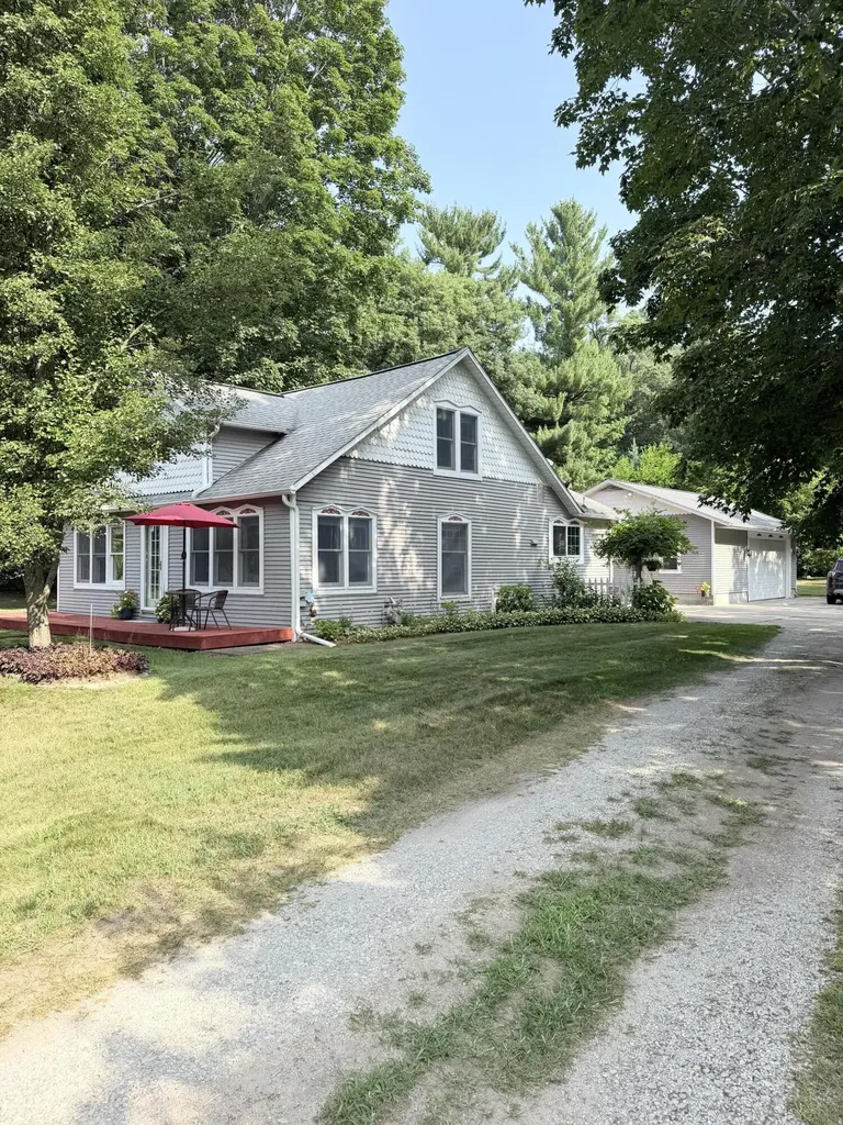 2620 Middle Lake Road Dalton Township MI 49457