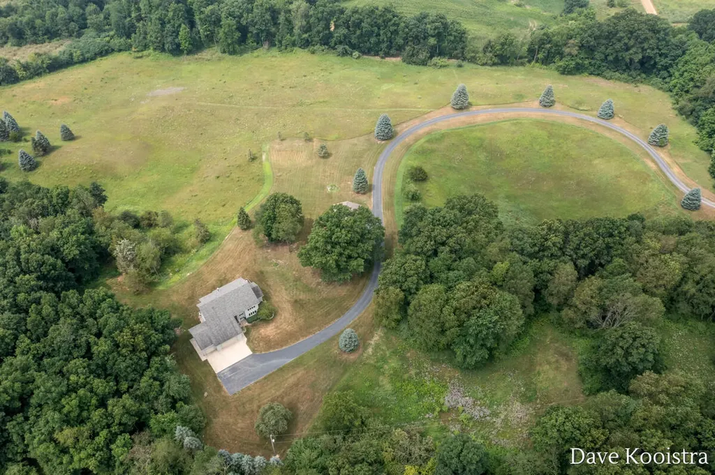 2285 Yeckley Road Rutland Charter Township MI 49058