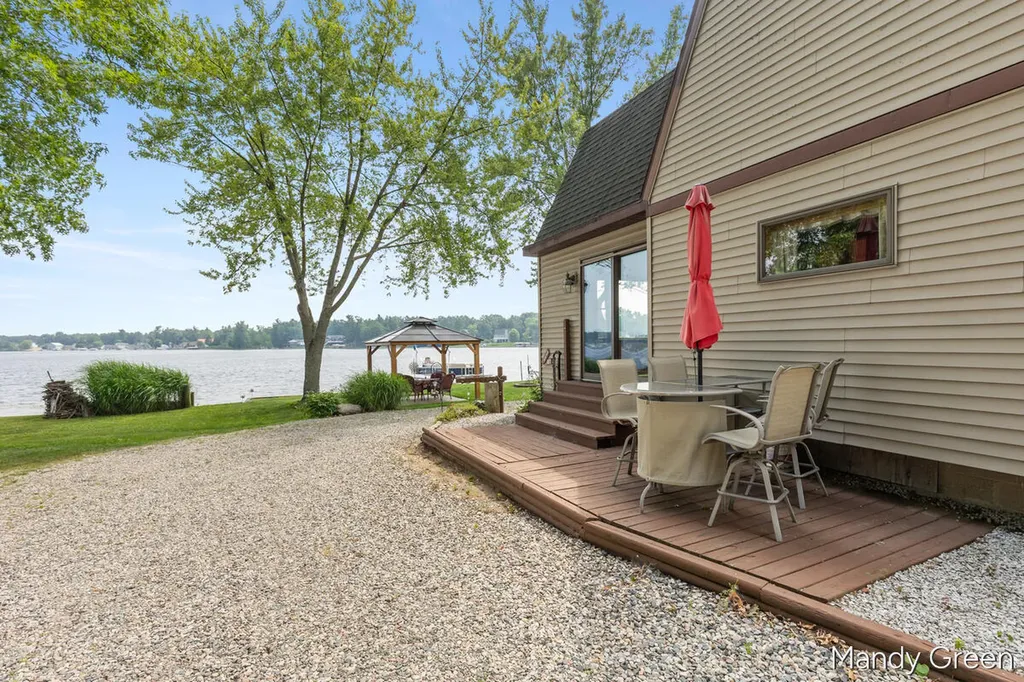 2858 Hall Street Orleans Township MI 48865