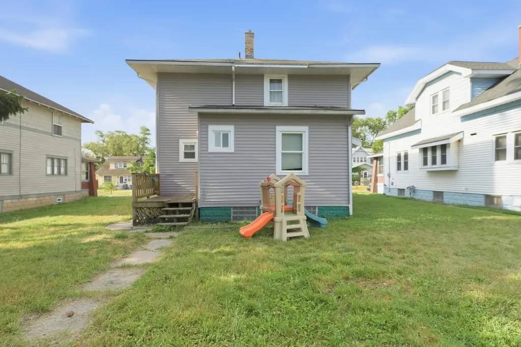 1043 Oakdale Street SE Grand Rapids City MI 49507