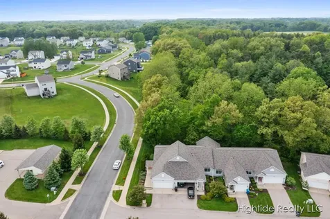 621 Wren Court Middleville Village MI 49333