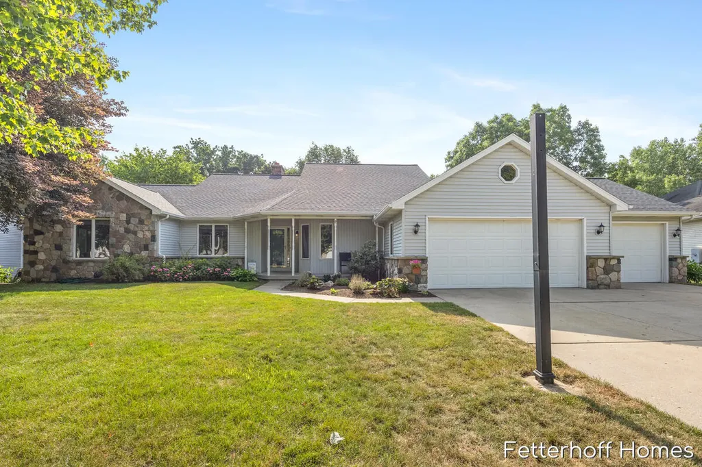 1900 Cherry Run Drive NW Grand Rapids City MI 49504