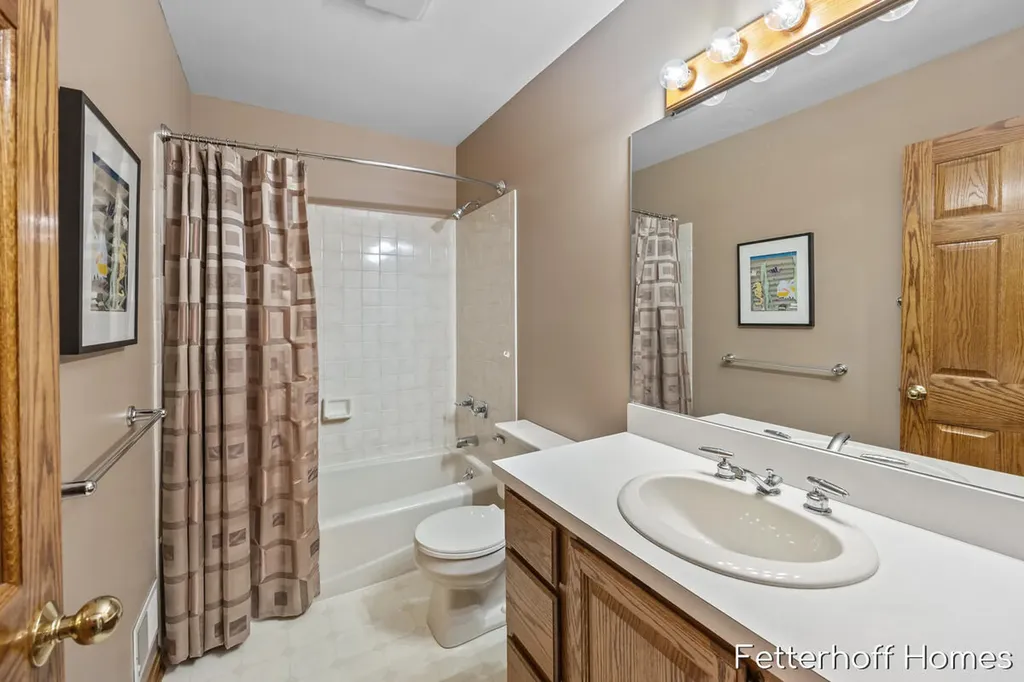 1900 Cherry Run Drive NW Grand Rapids City MI 49504