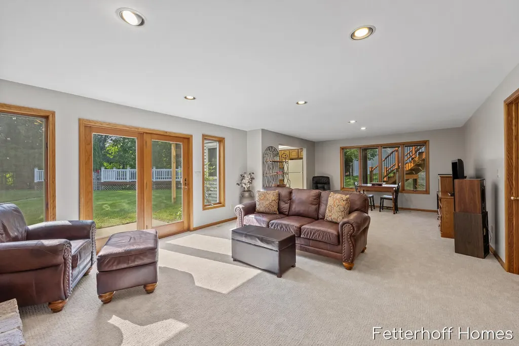 1900 Cherry Run Drive NW Grand Rapids City MI 49504