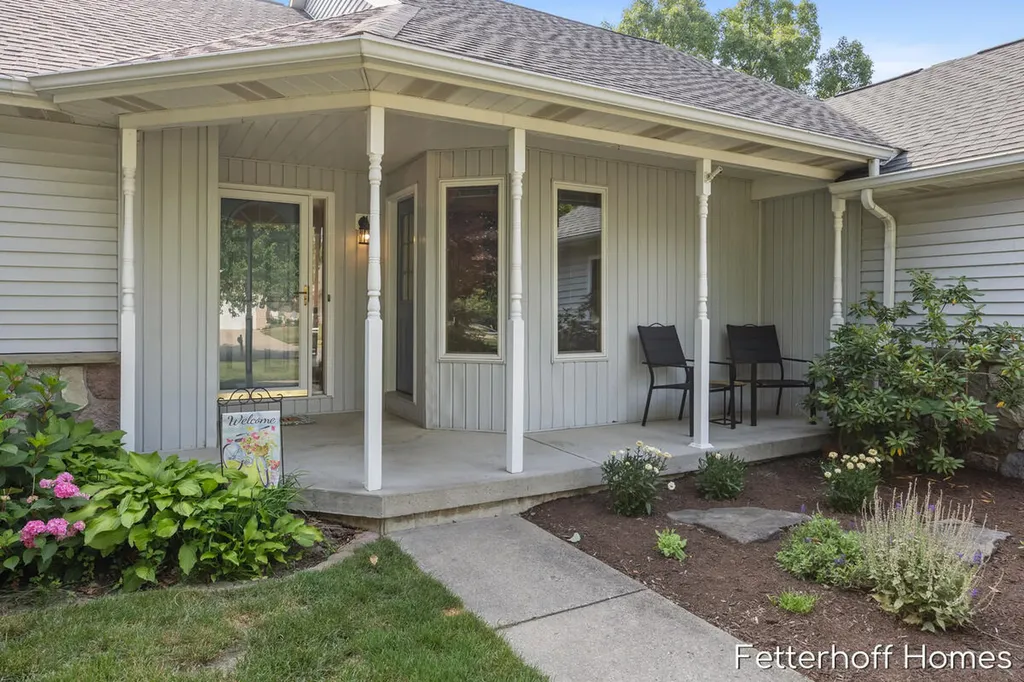 1900 Cherry Run Drive NW Grand Rapids City MI 49504