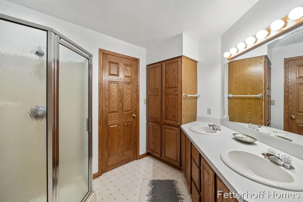 1900 Cherry Run Drive NW Grand Rapids City MI 49504