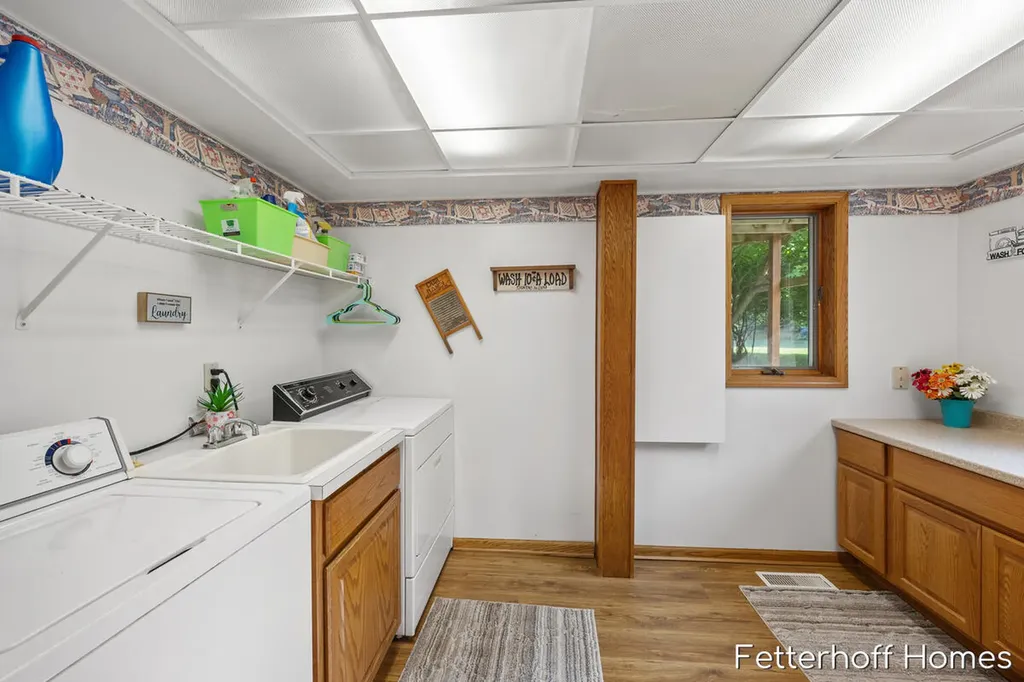 1900 Cherry Run Drive NW Grand Rapids City MI 49504