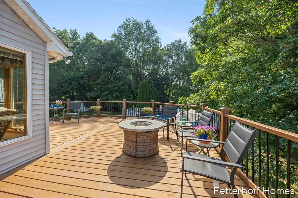 1900 Cherry Run Drive NW Grand Rapids City MI 49504