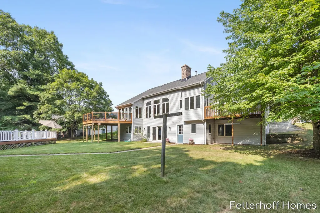 1900 Cherry Run Drive NW Grand Rapids City MI 49504