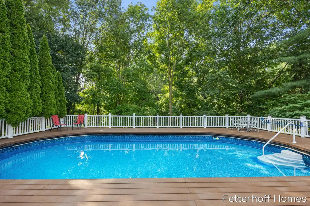 1900 Cherry Run Drive NW Grand Rapids City MI 49504