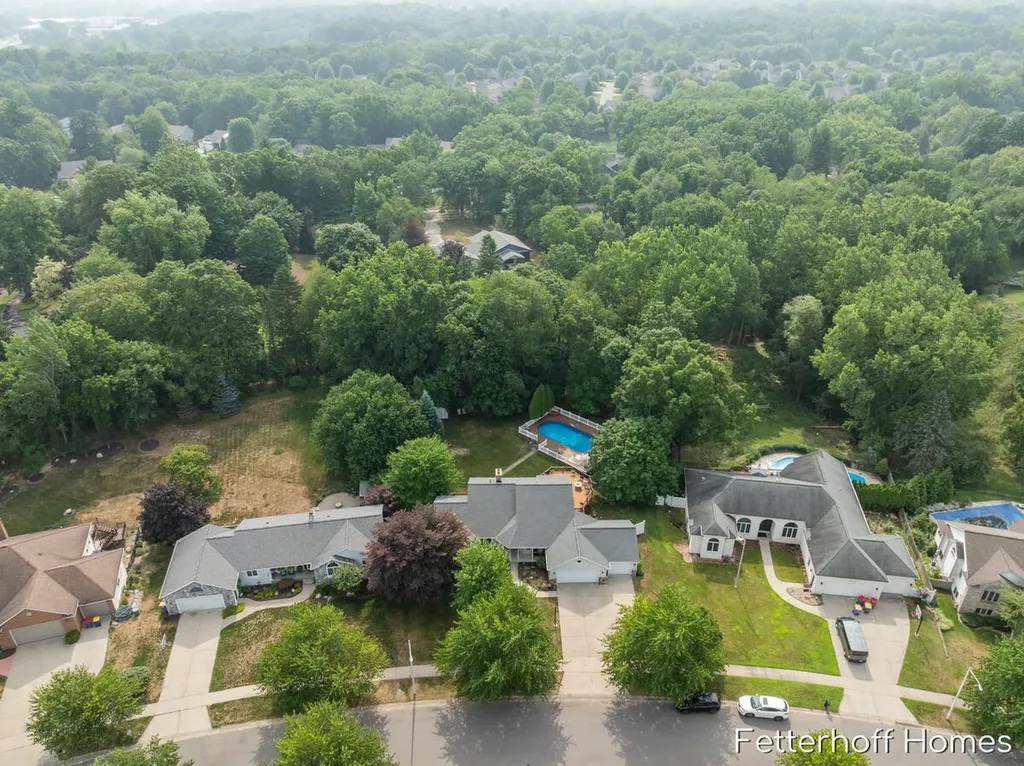 1900 Cherry Run Drive NW Grand Rapids City MI 49504