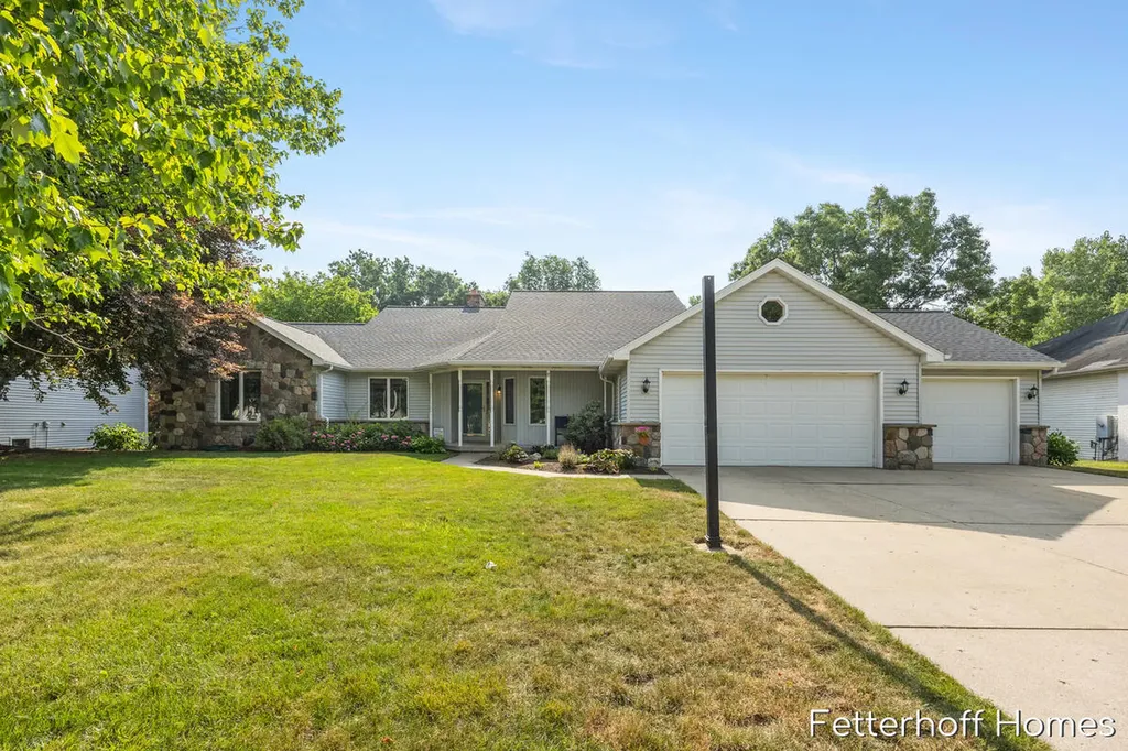 1900 Cherry Run Drive NW Grand Rapids City MI 49504