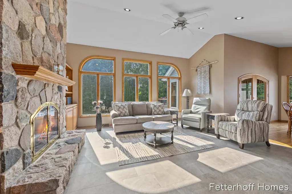 1900 Cherry Run Drive NW Grand Rapids City MI 49504