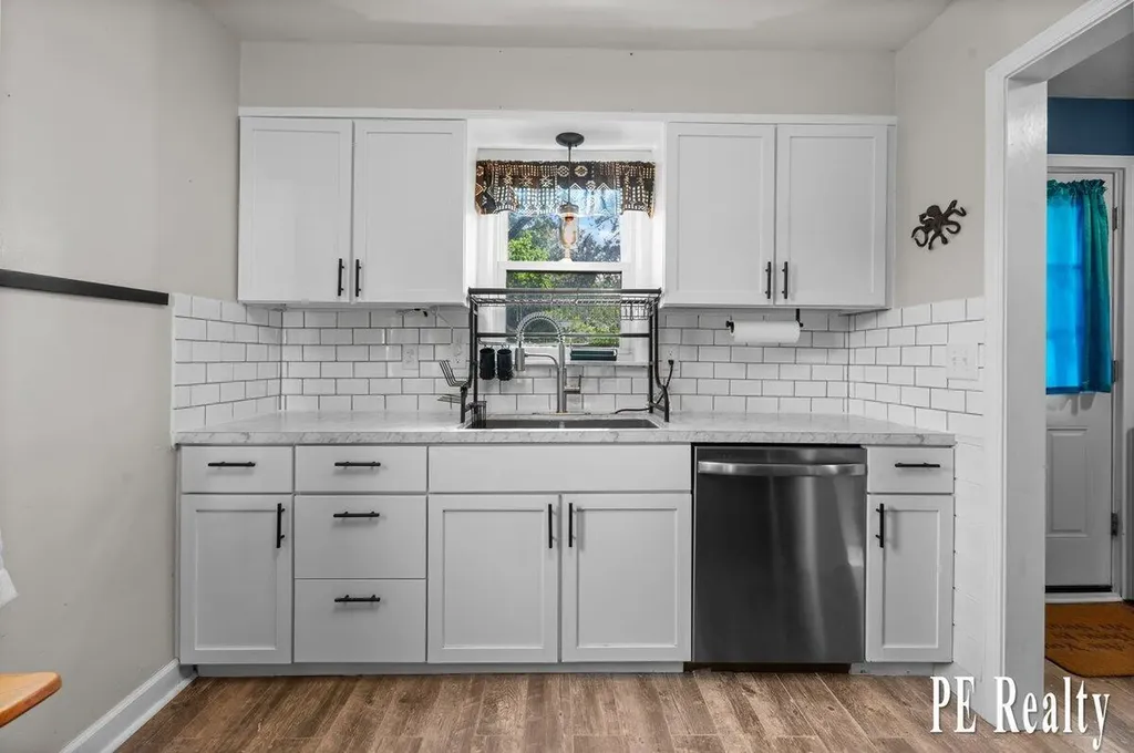 3762 Mallory Avenue SW Wyoming City MI 49519