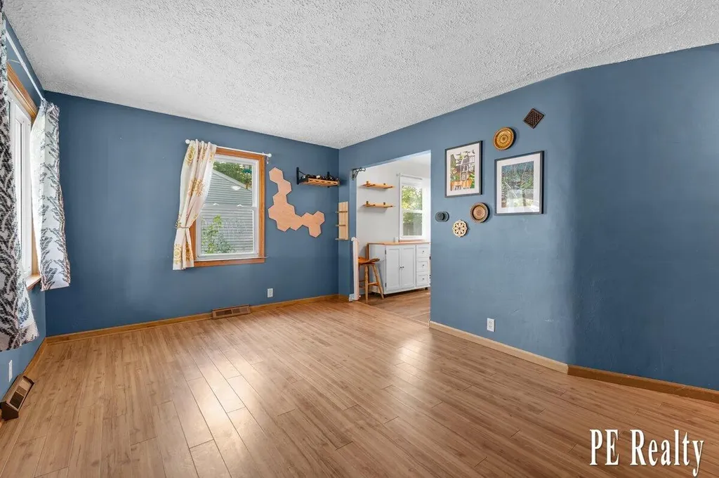 3762 Mallory Avenue SW Wyoming City MI 49519