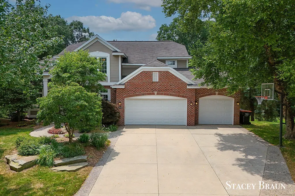 5420 Clemwood Court SE Ada Township MI 49301