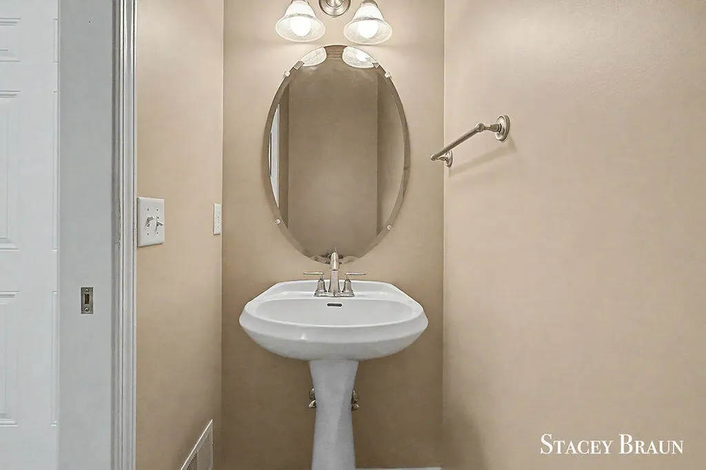 5420 Clemwood Court SE Ada Township MI 49301