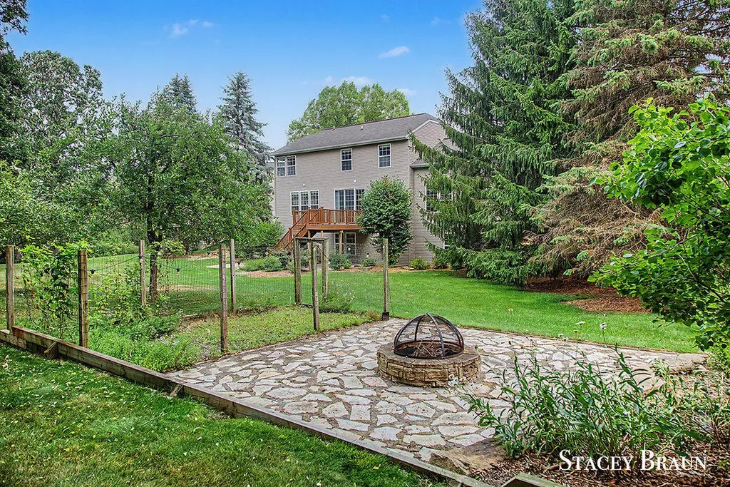 5420 Clemwood Court SE Ada Township MI 49301
