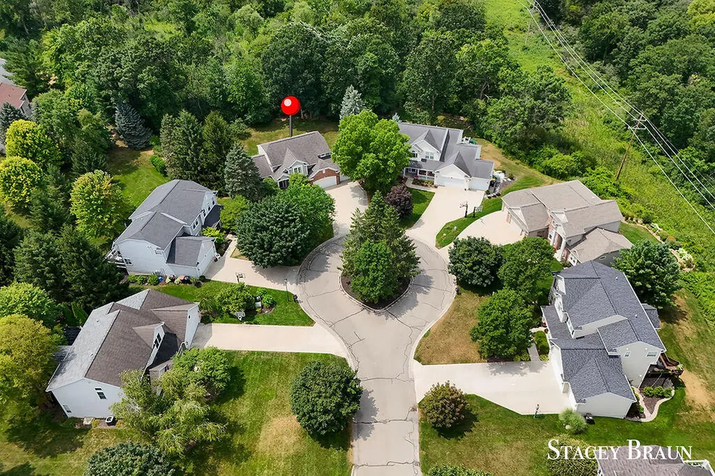 5420 Clemwood Court SE Ada Township MI 49301