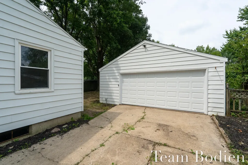 5526 Bedford Street Portage City MI 49002