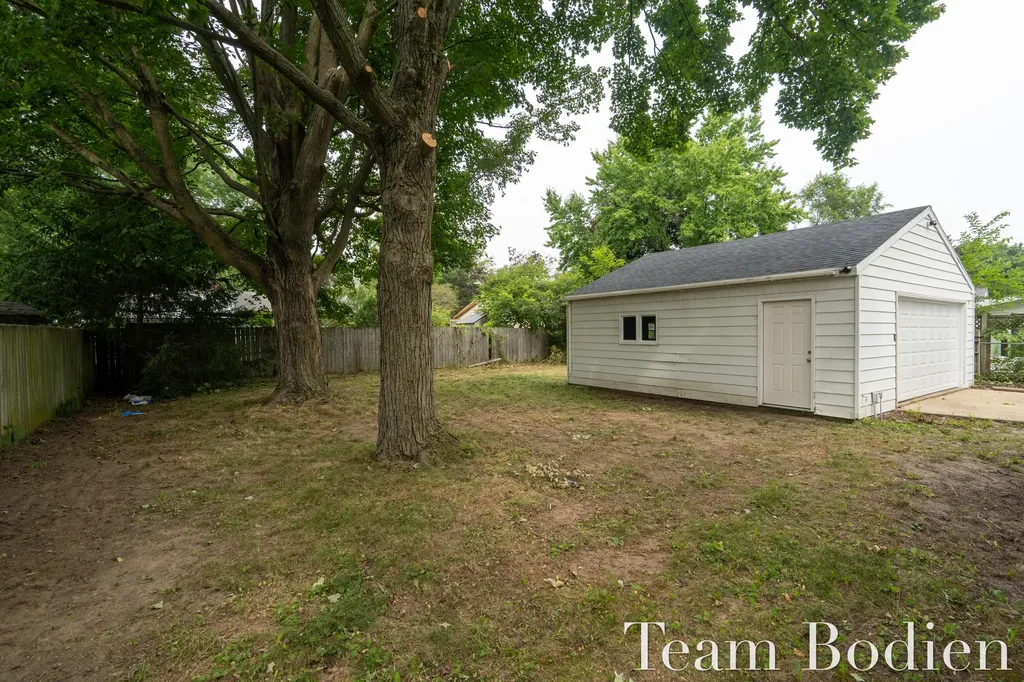 5526 Bedford Street Portage City MI 49002