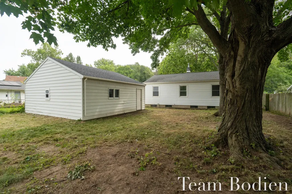 5526 Bedford Street Portage City MI 49002
