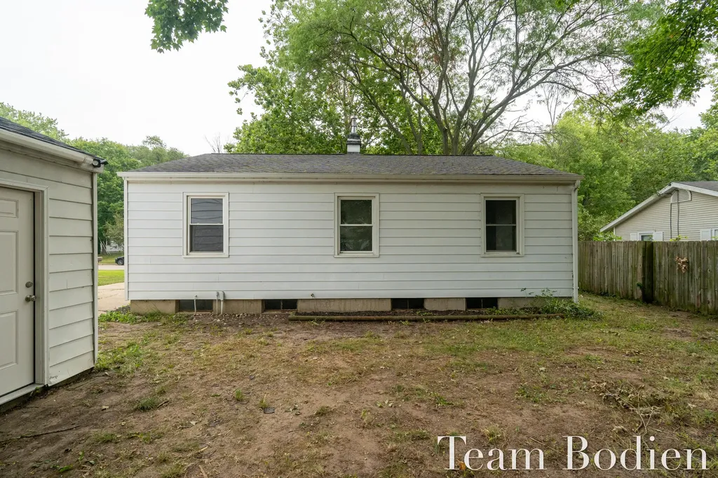 5526 Bedford Street Portage City MI 49002