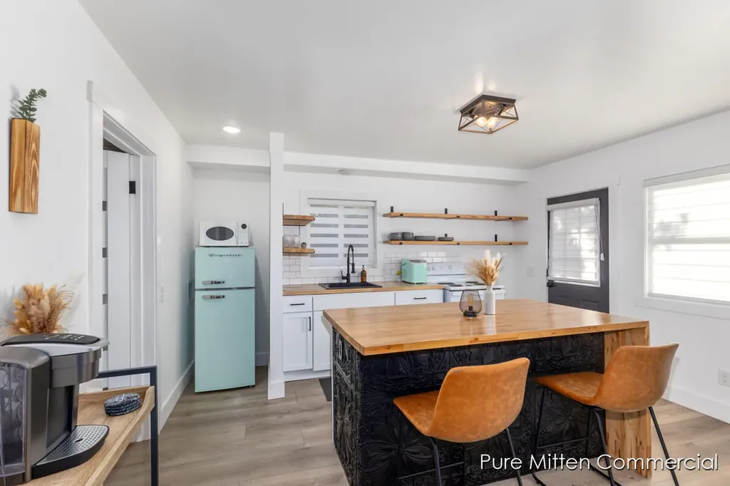 1205 Bridge Street NW Grand Rapids City MI 49504