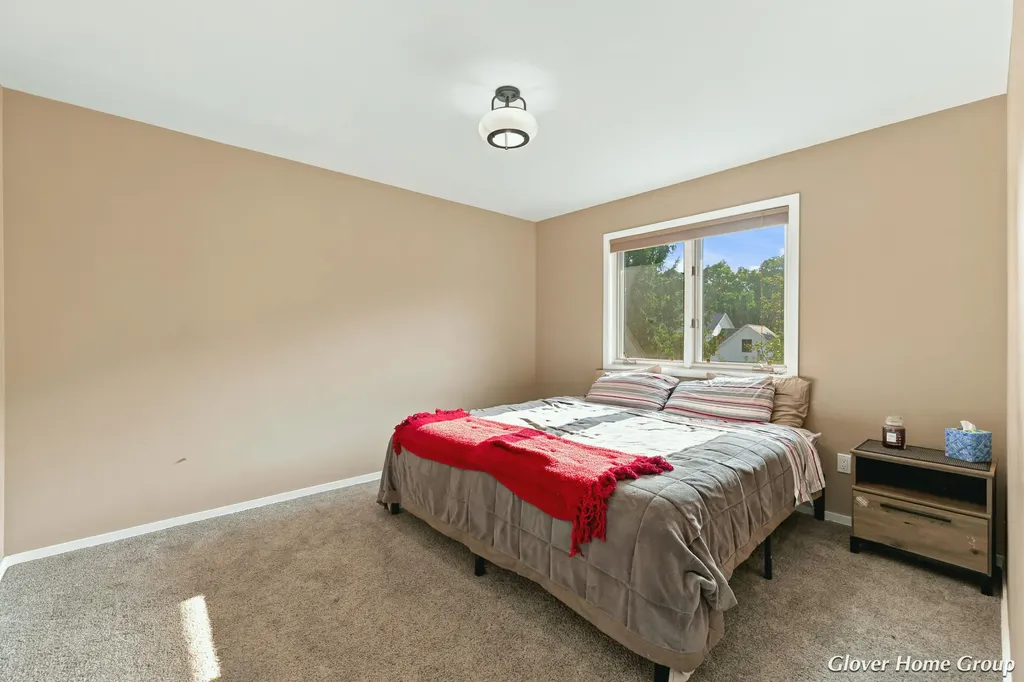 2511 Mcintosh Avenue NE Grand Rapids Charter Township MI 49525