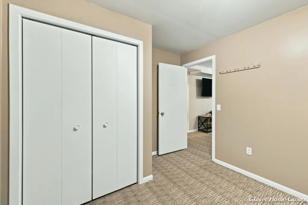 2511 Mcintosh Avenue NE Grand Rapids Charter Township MI 49525