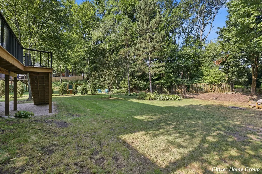 2511 Mcintosh Avenue NE Grand Rapids Charter Township MI 49525