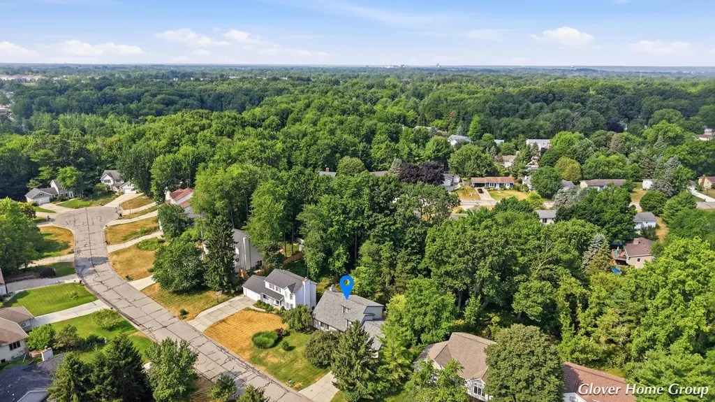 2511 Mcintosh Avenue NE Grand Rapids Charter Township MI 49525