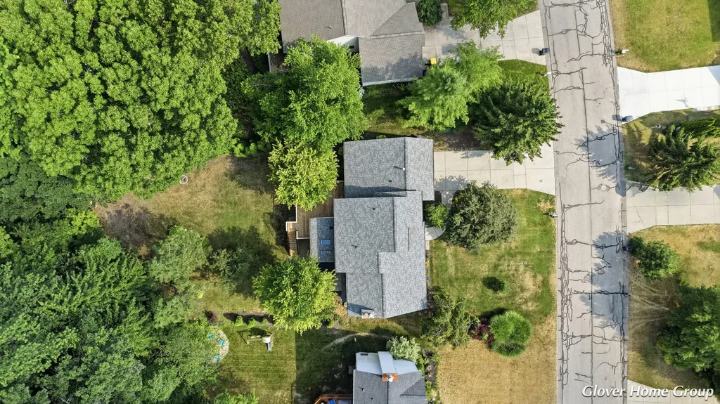 2511 Mcintosh Avenue NE Grand Rapids Charter Township MI 49525