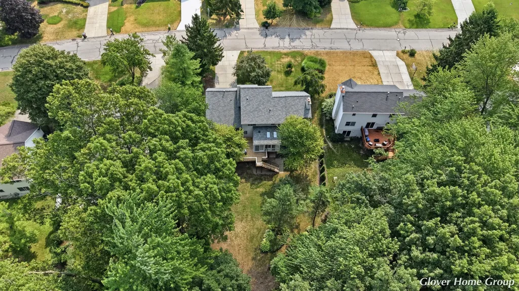 2511 Mcintosh Avenue NE Grand Rapids Charter Township MI 49525