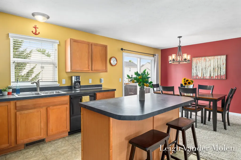 1811 Creed Court SW Wyoming City MI 49519