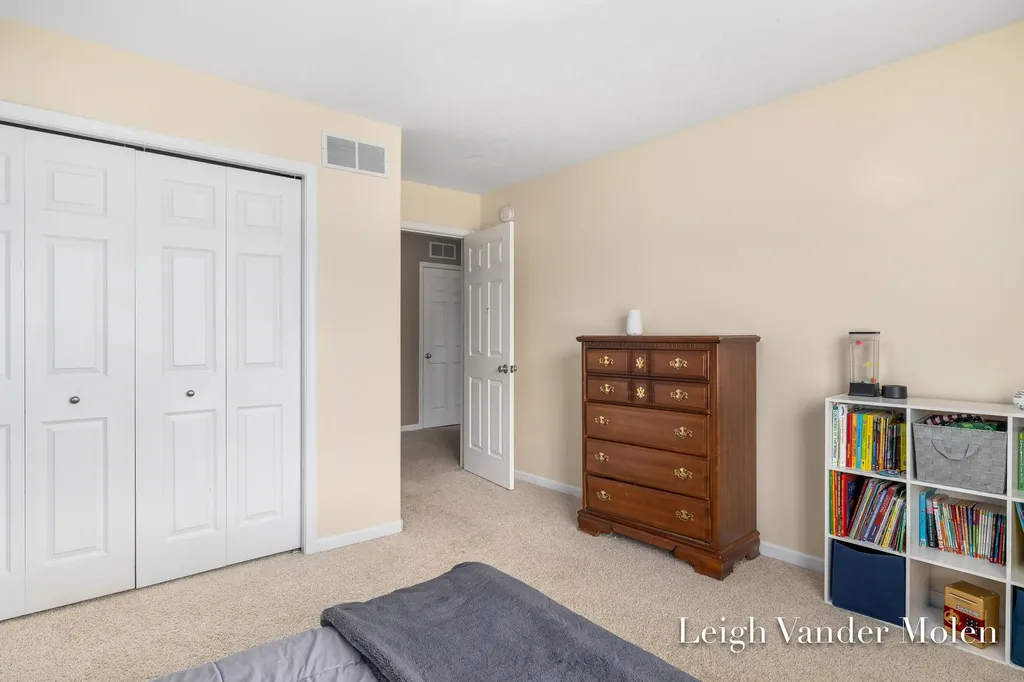 1811 Creed Court SW Wyoming City MI 49519