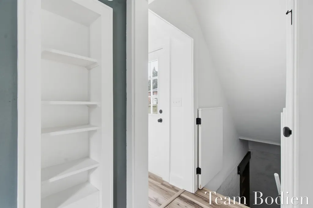 627 Pinehurst Boulevard Kalamazoo Charter Township MI 49006