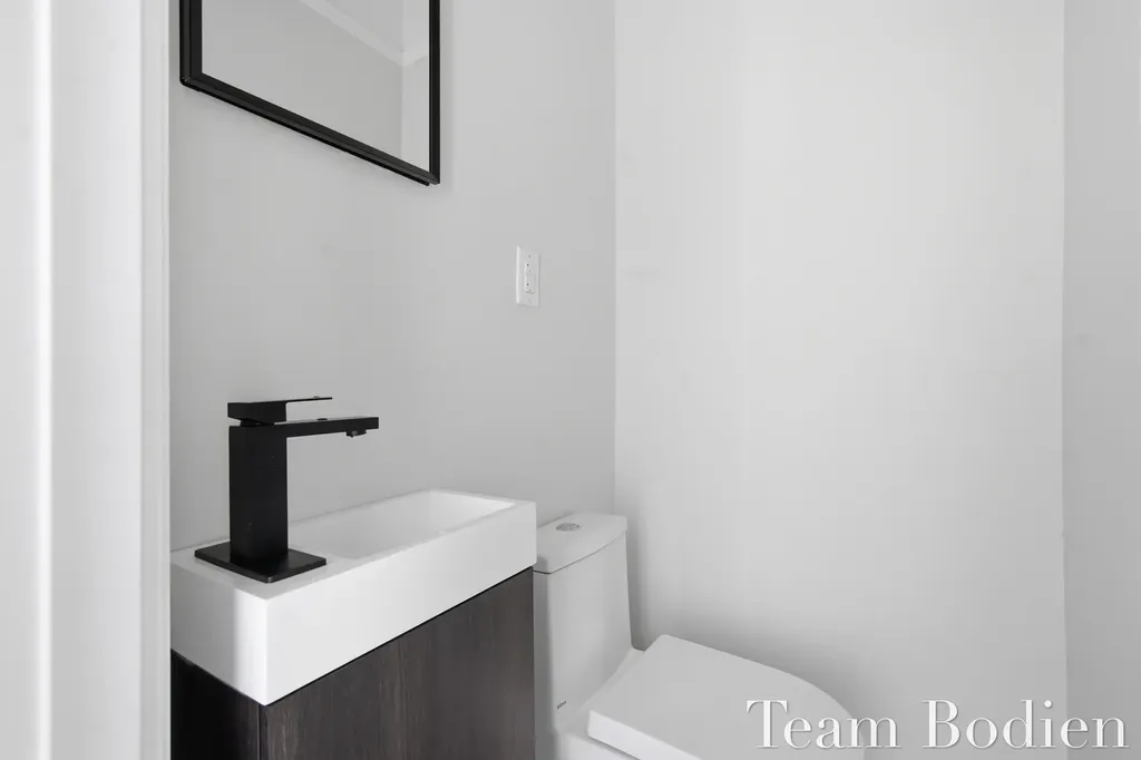 627 Pinehurst Boulevard Kalamazoo Charter Township MI 49006