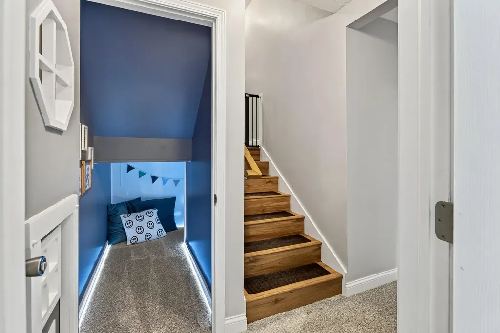 1329 Dewberry Court NE Grand Rapids City MI 49505