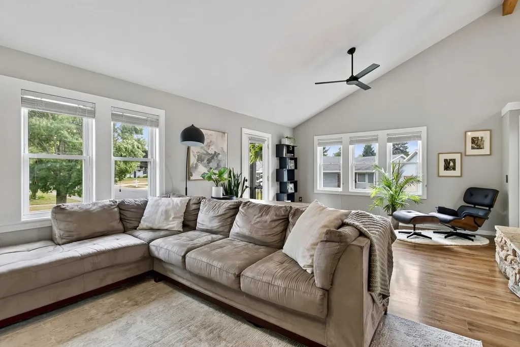 1329 Dewberry Court NE Grand Rapids City MI 49505