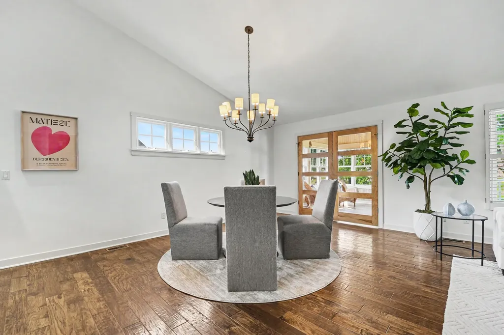 5526 Alhambra Drive SE Cascade Charter Township MI 49546