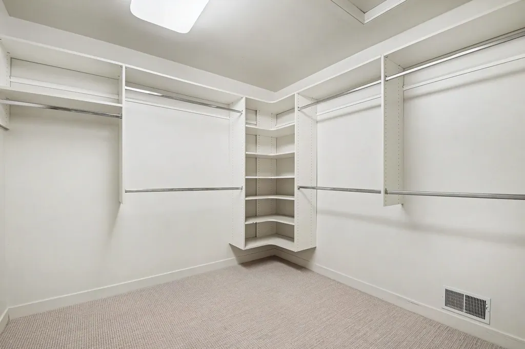 5526 Alhambra Drive SE Cascade Charter Township MI 49546