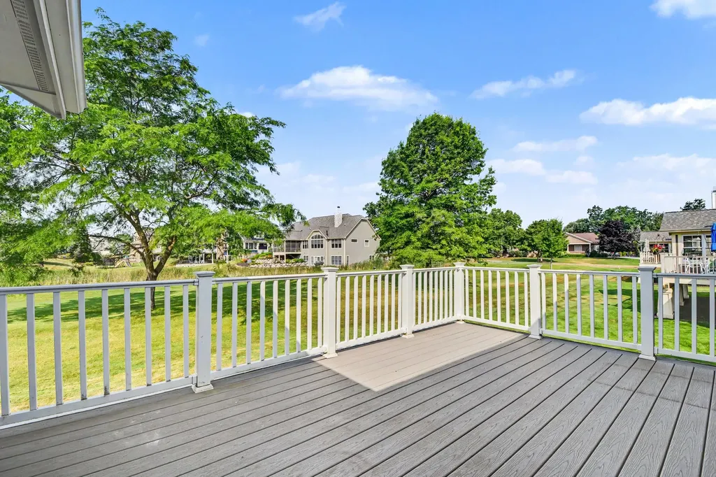 5526 Alhambra Drive SE Cascade Charter Township MI 49546