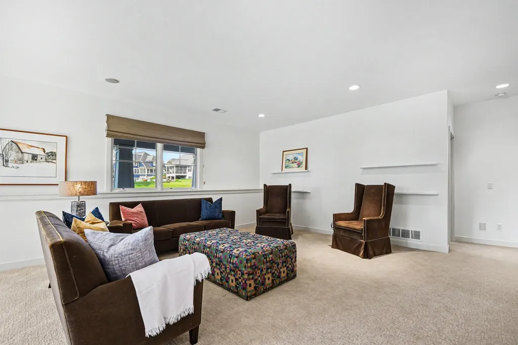 5526 Alhambra Drive SE Cascade Charter Township MI 49546
