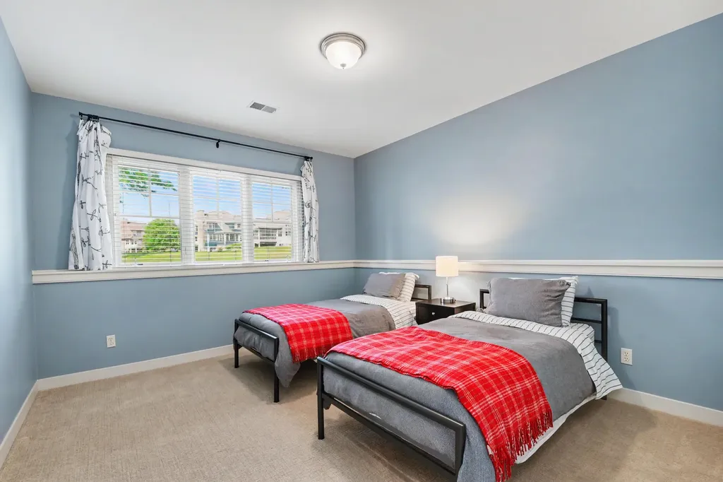 5526 Alhambra Drive SE Cascade Charter Township MI 49546