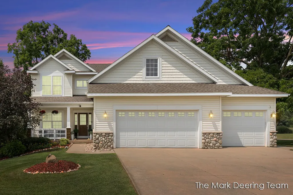 3127 Royal Hannah Drive NE Algoma Township MI 49341