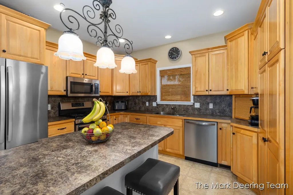 3127 Royal Hannah Drive NE Algoma Township MI 49341