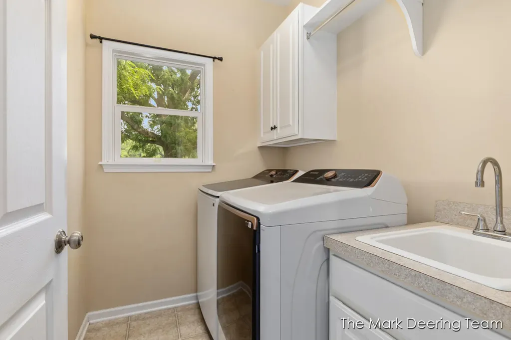 3127 Royal Hannah Drive NE Algoma Township MI 49341