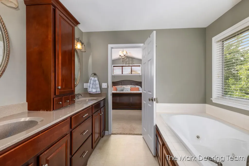 3127 Royal Hannah Drive NE Algoma Township MI 49341