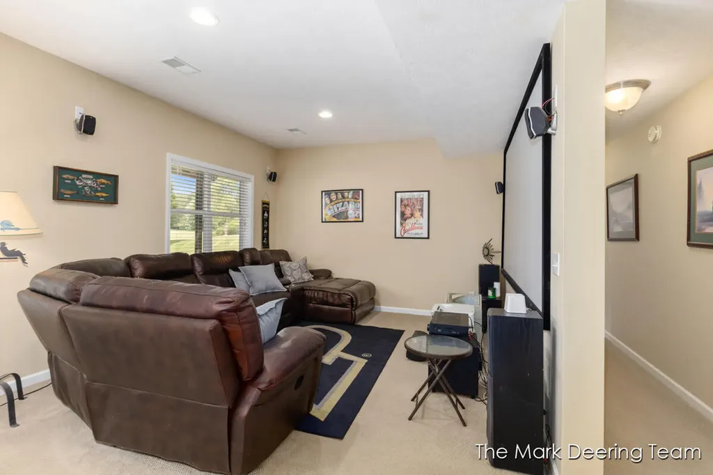 3127 Royal Hannah Drive NE Algoma Township MI 49341